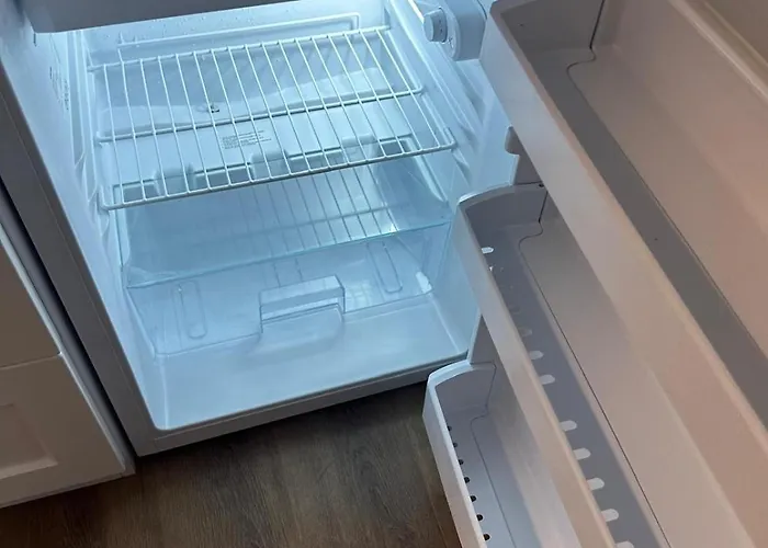 Yellowhouse 4 Aparthotel 4*